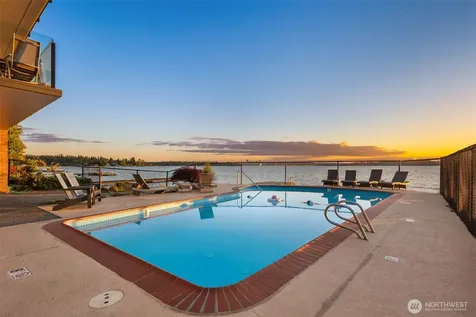 6225 Lake Washington Boulevard NE Kirkland WA 98033