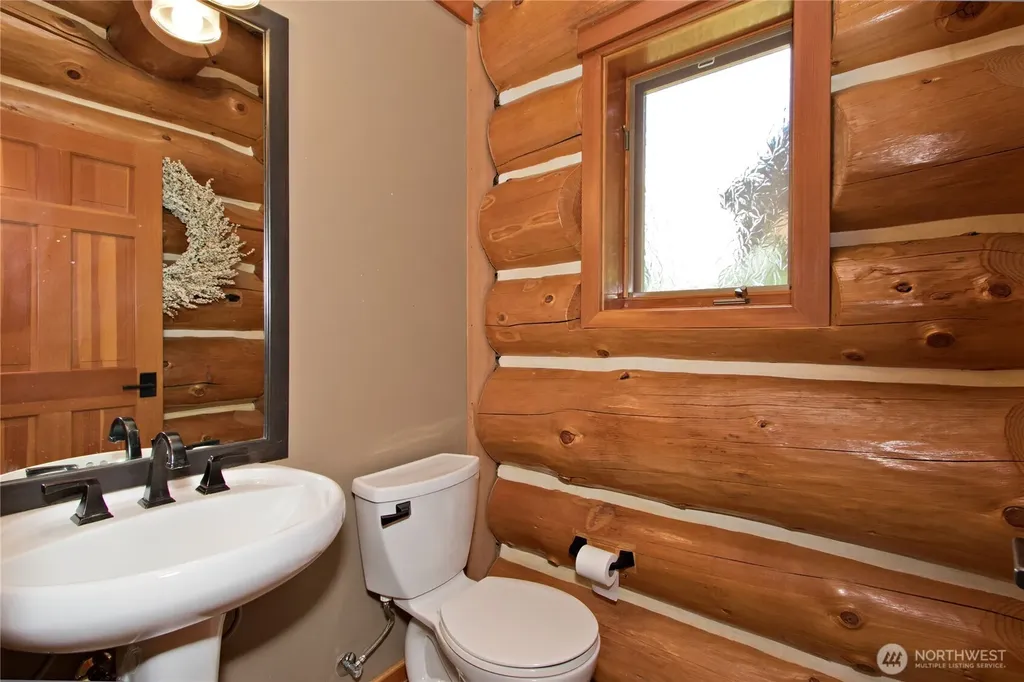 35800 249th Avenue SE Enumclaw WA 98022