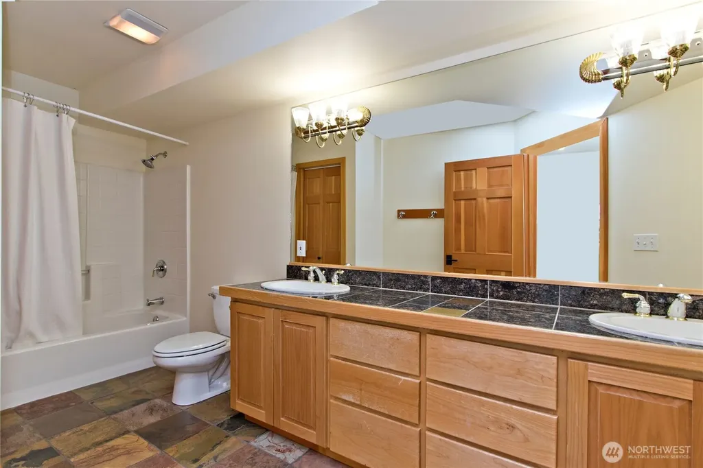 35800 249th Avenue SE Enumclaw WA 98022