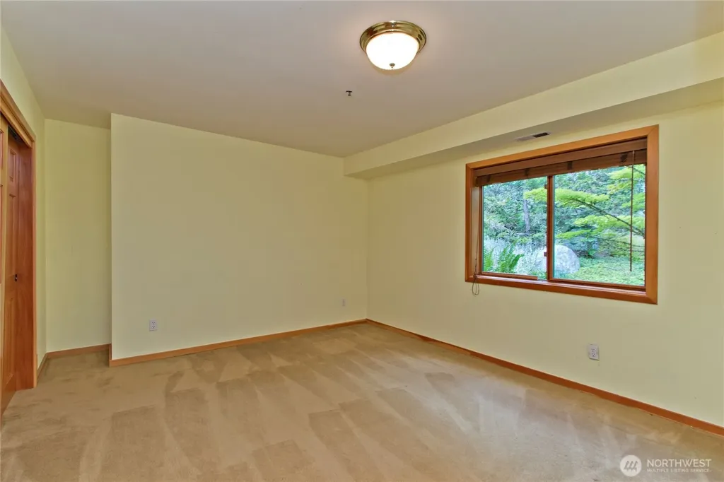 35800 249th Avenue SE Enumclaw WA 98022