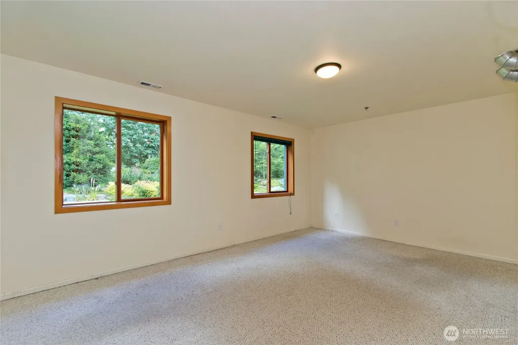 35800 249th Avenue SE Enumclaw WA 98022