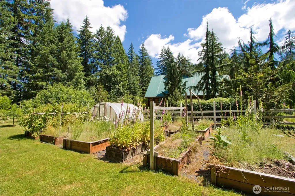 35800 249th Avenue SE Enumclaw WA 98022