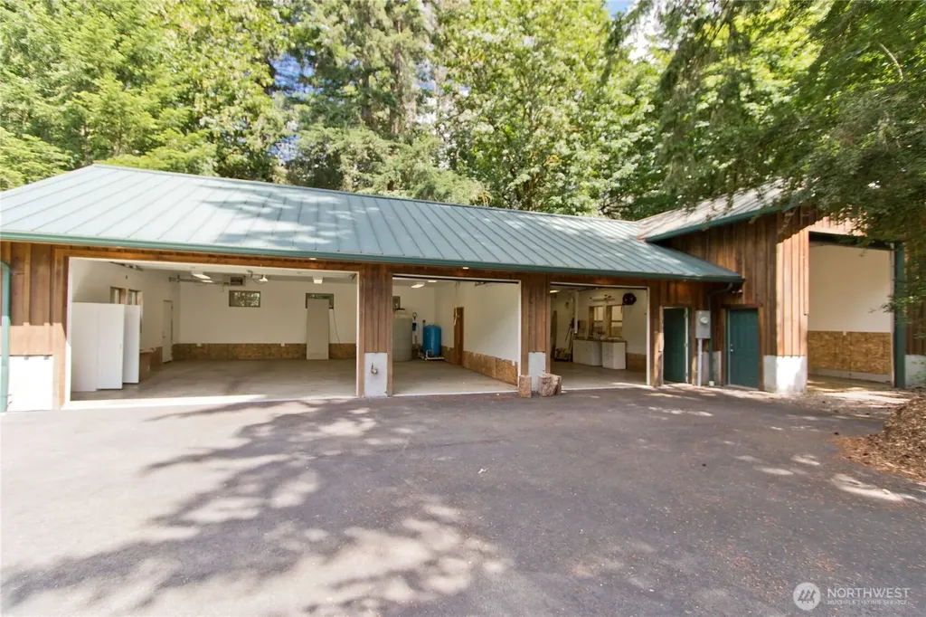 35800 249th Avenue SE Enumclaw WA 98022
