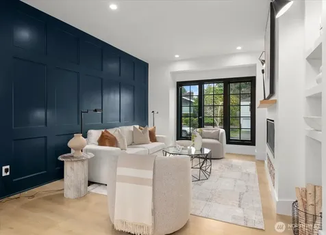 6523 39th Avenue NE Seattle WA 98115