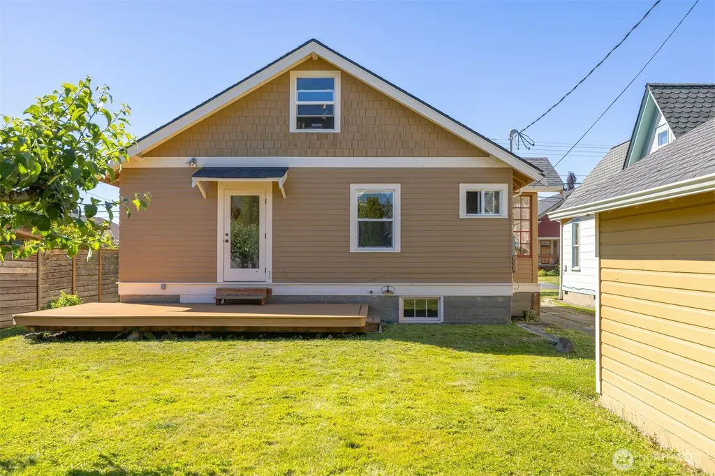 2110 G Street Bellingham WA 98225