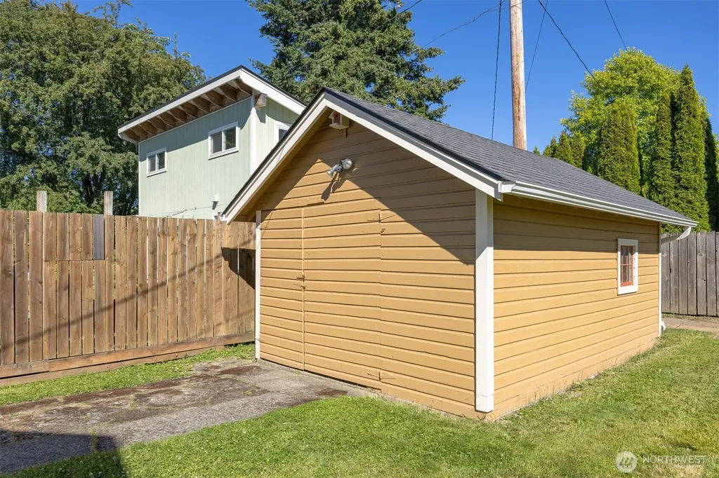 2110 G Street Bellingham WA 98225