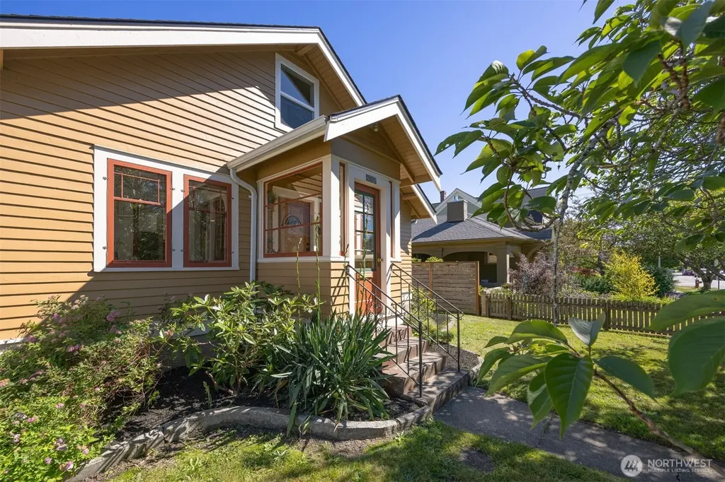 2110 G Street Bellingham WA 98225