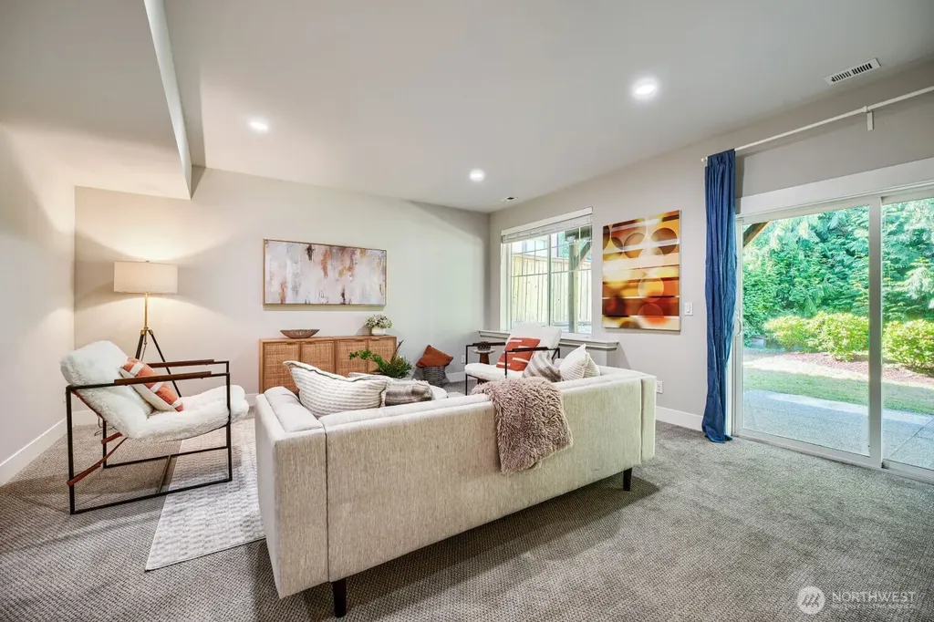 24356 NE 15th Way Sammamish WA 98074