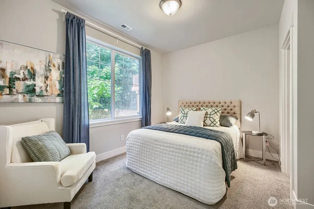 24356 NE 15th Way Sammamish WA 98074