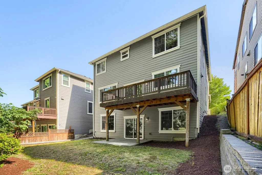 24356 NE 15th Way Sammamish WA 98074
