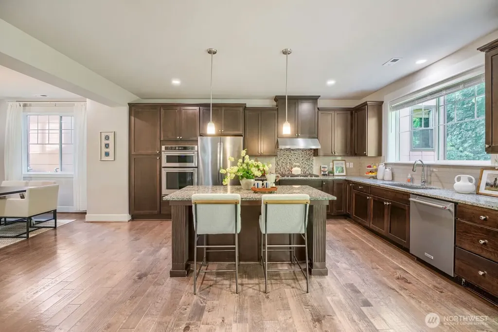 24356 NE 15th Way Sammamish WA 98074