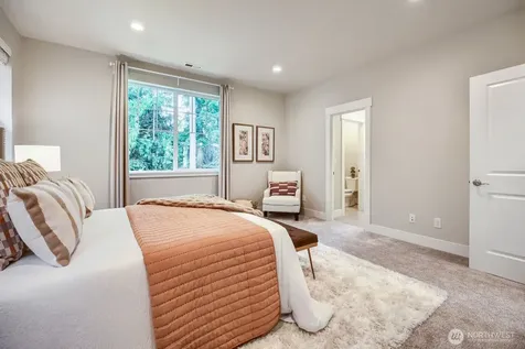 24356 NE 15th Way Sammamish WA 98074