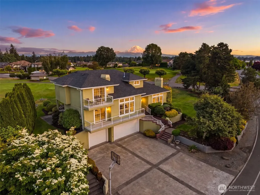 3221 196th Avenue Ct E Lake Tapps WA 98391