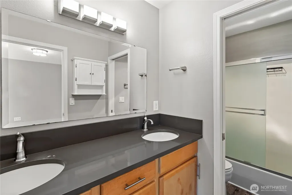 5501 Hamptons Street SE Olympia WA 98501