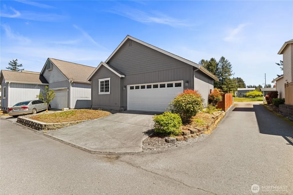 5501 Hamptons Street SE Olympia WA 98501