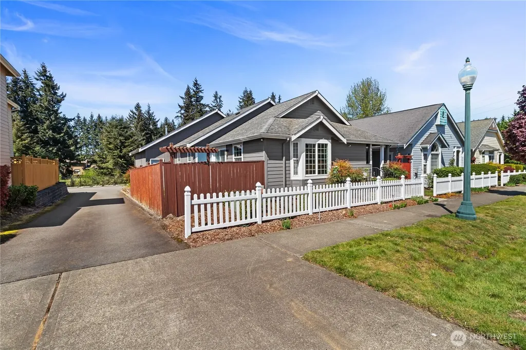 5501 Hamptons Street SE Olympia WA 98501