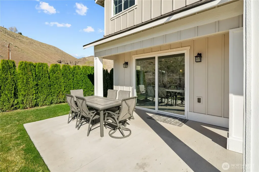 9464 Yakima Lane NW Quincy WA 98848
