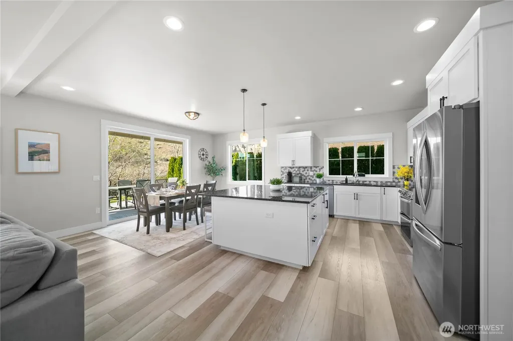 9464 Yakima Lane NW Quincy WA 98848