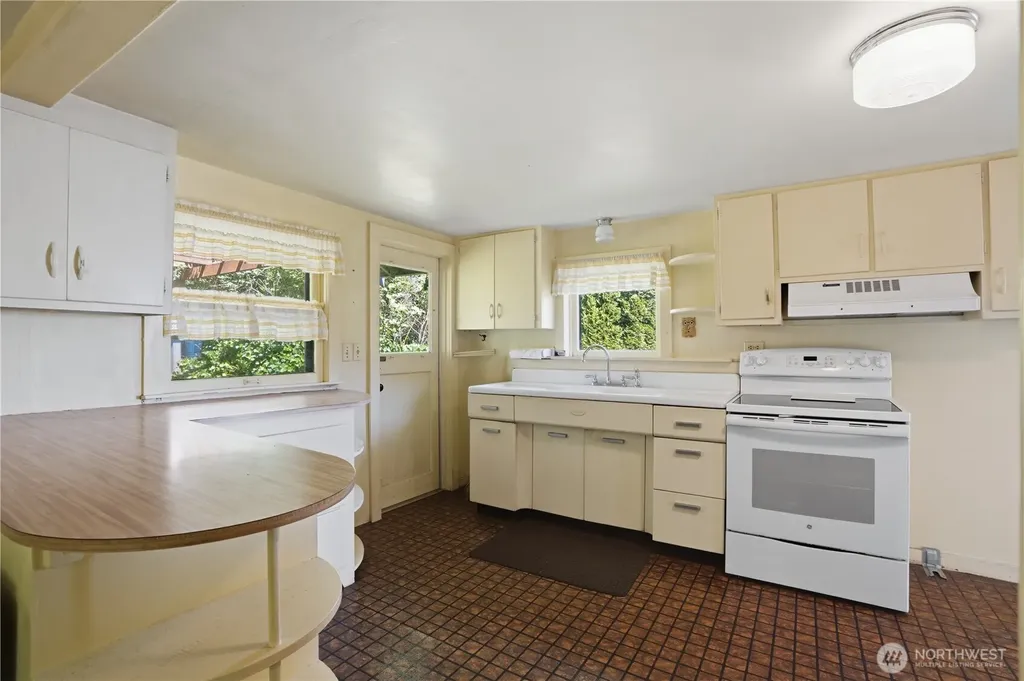 191 Maple Lane Port Ludlow WA 98365