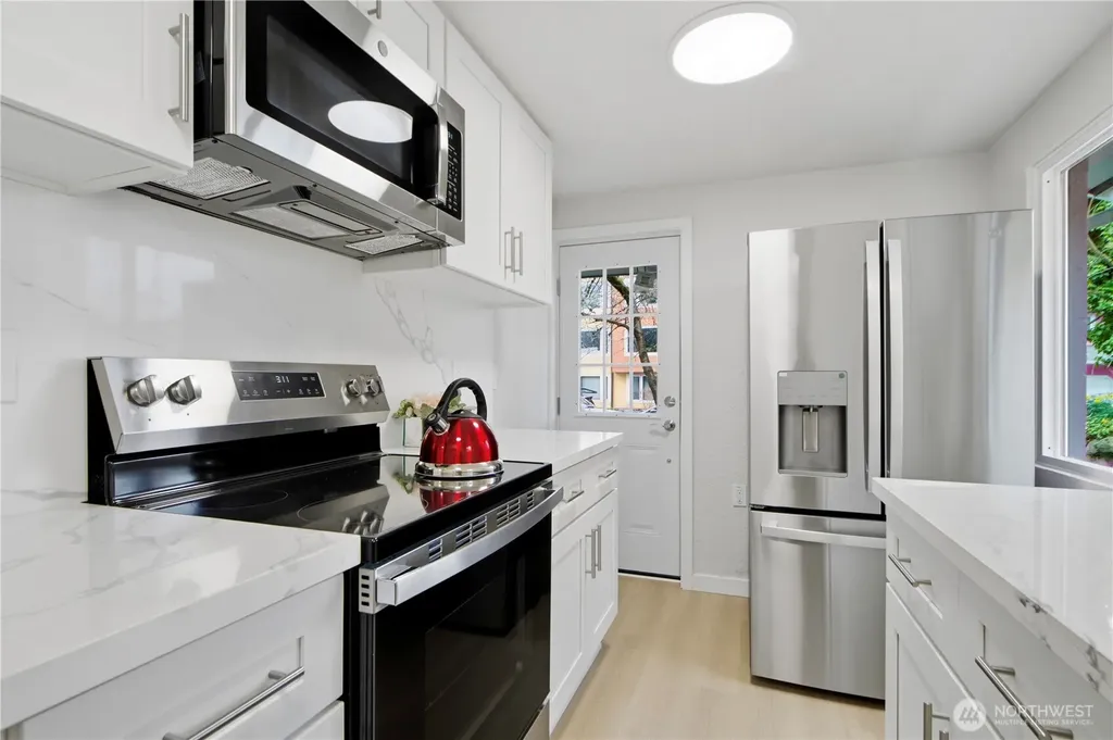 5720 37th Avenue S Seattle WA 98118