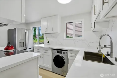 5720 37th Avenue S Seattle WA 98118