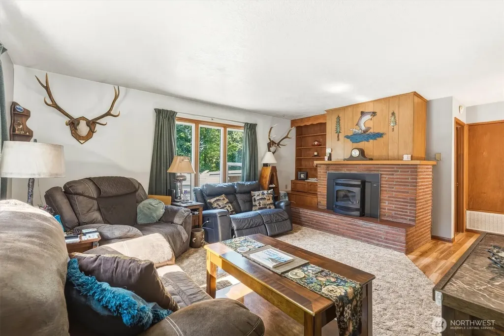 123 Niemi Road Longview WA 98632