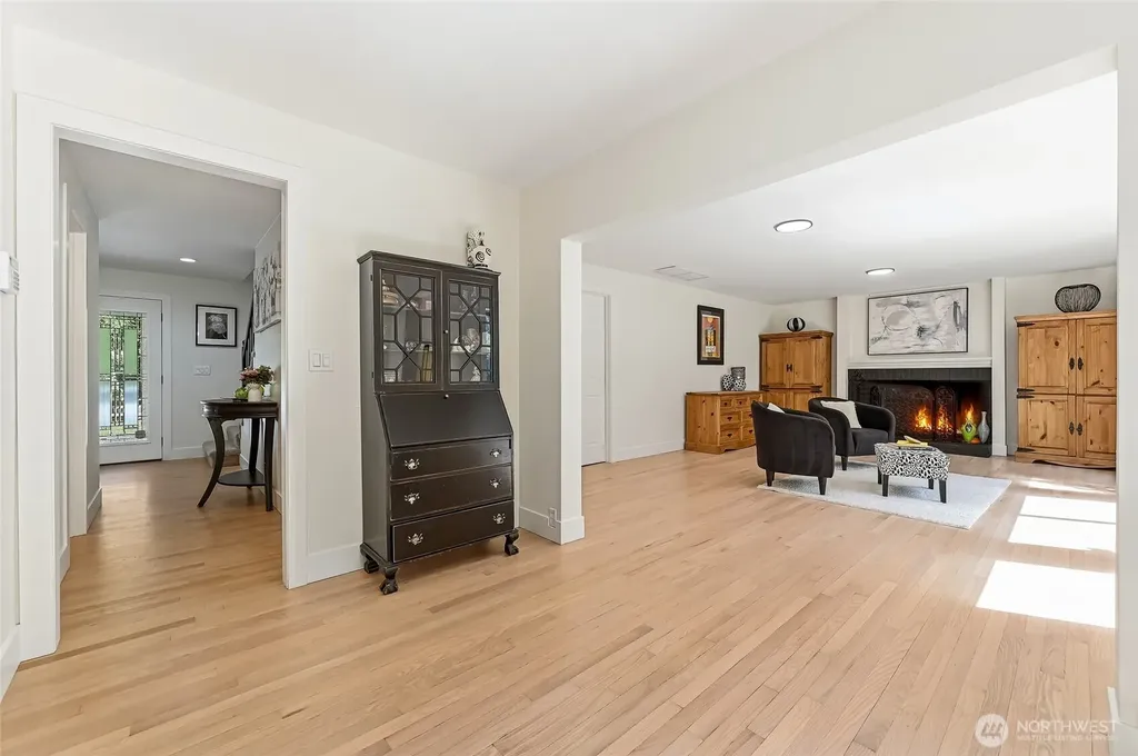 22235 NE 54th Redmond WA 98053