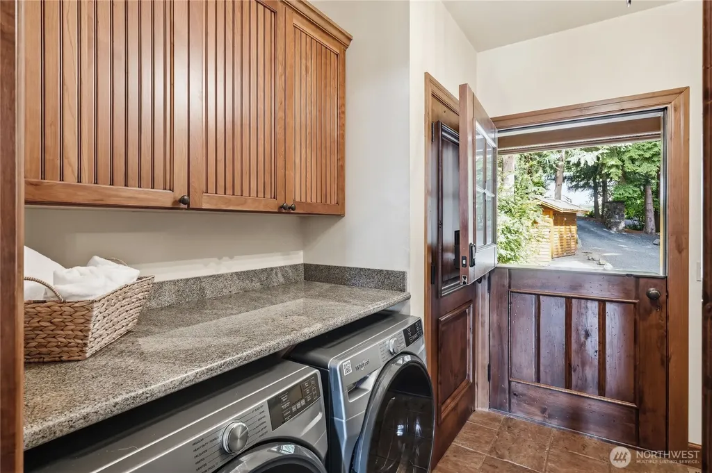 191 Canal Lane Court Brinnon WA 98320