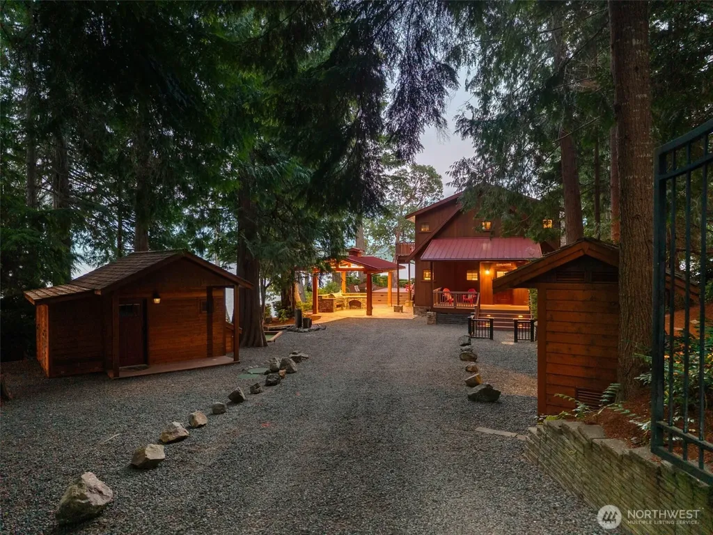 191 Canal Lane Court Brinnon WA 98320