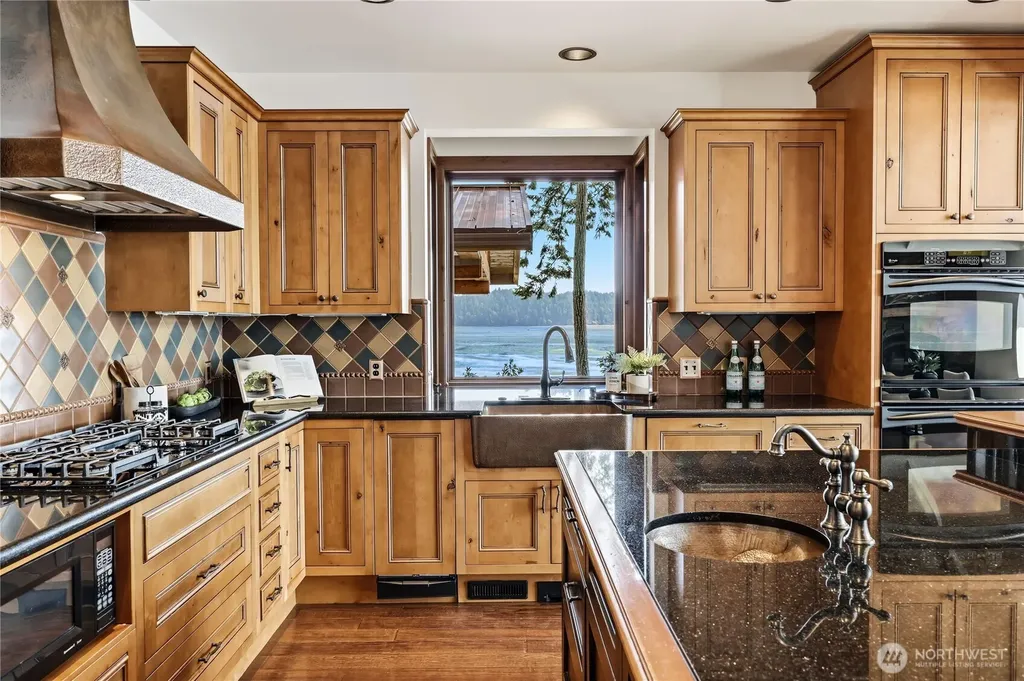 191 Canal Lane Court Brinnon WA 98320