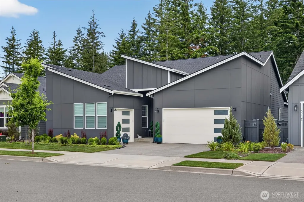 33110 Liberty Ave SE Black Diamond WA 98010