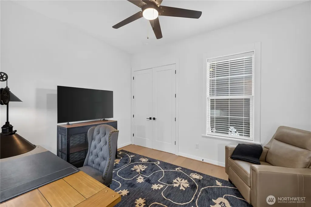33110 Liberty Ave SE Black Diamond WA 98010