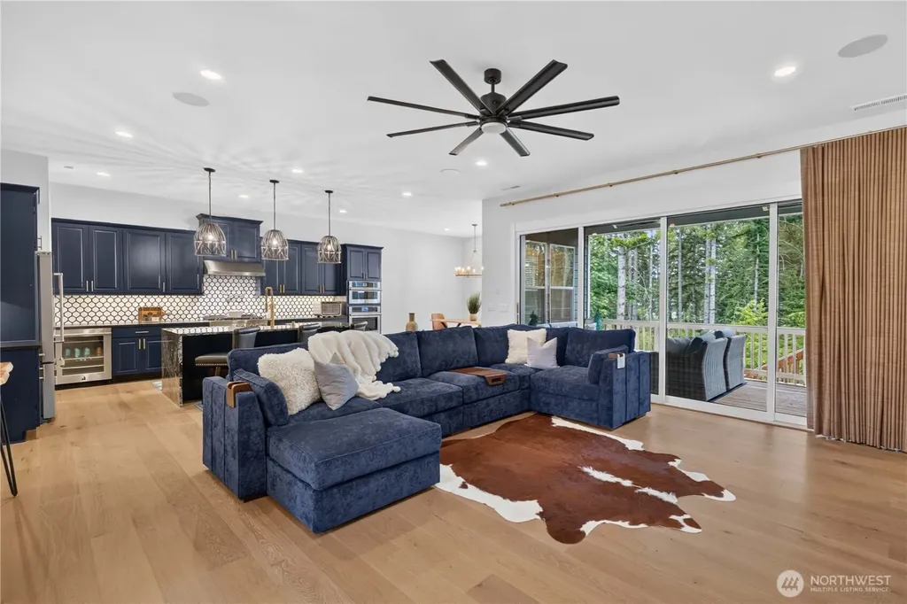 33110 Liberty Ave SE Black Diamond WA 98010