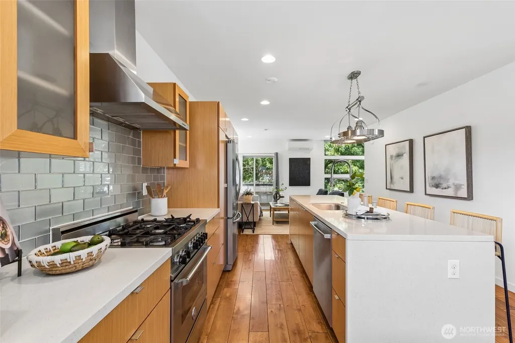 3161 S Oregon Street Seattle WA 98108
