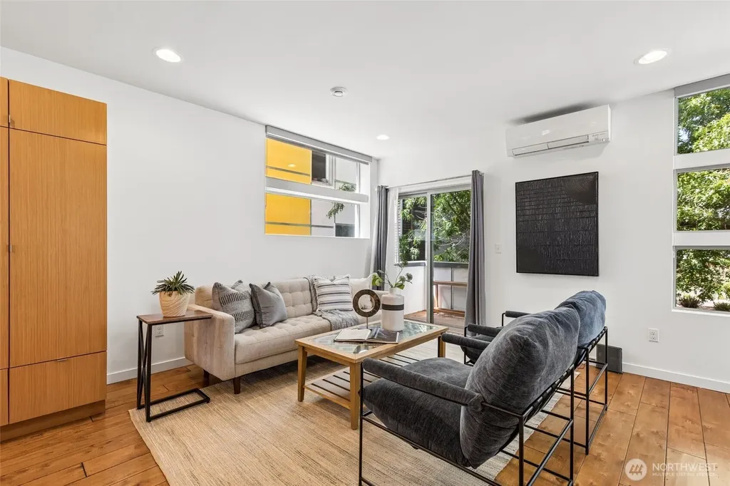 3161 S Oregon Street Seattle WA 98108
