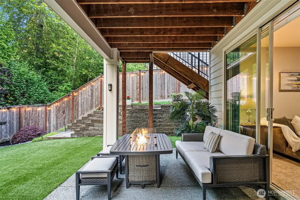 3766 Monterey Court NE Renton WA 98056