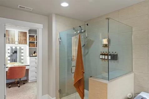 3766 Monterey Court NE Renton WA 98056