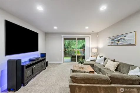 3766 Monterey Court NE Renton WA 98056