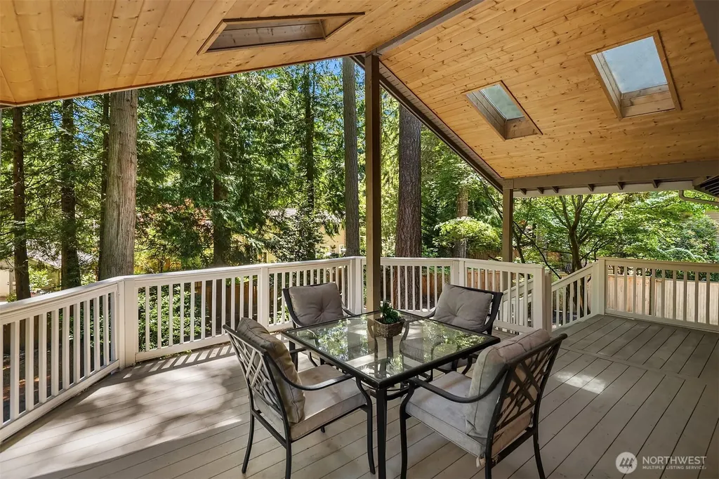 2119 Sahalee Drive W Sammamish WA 98074