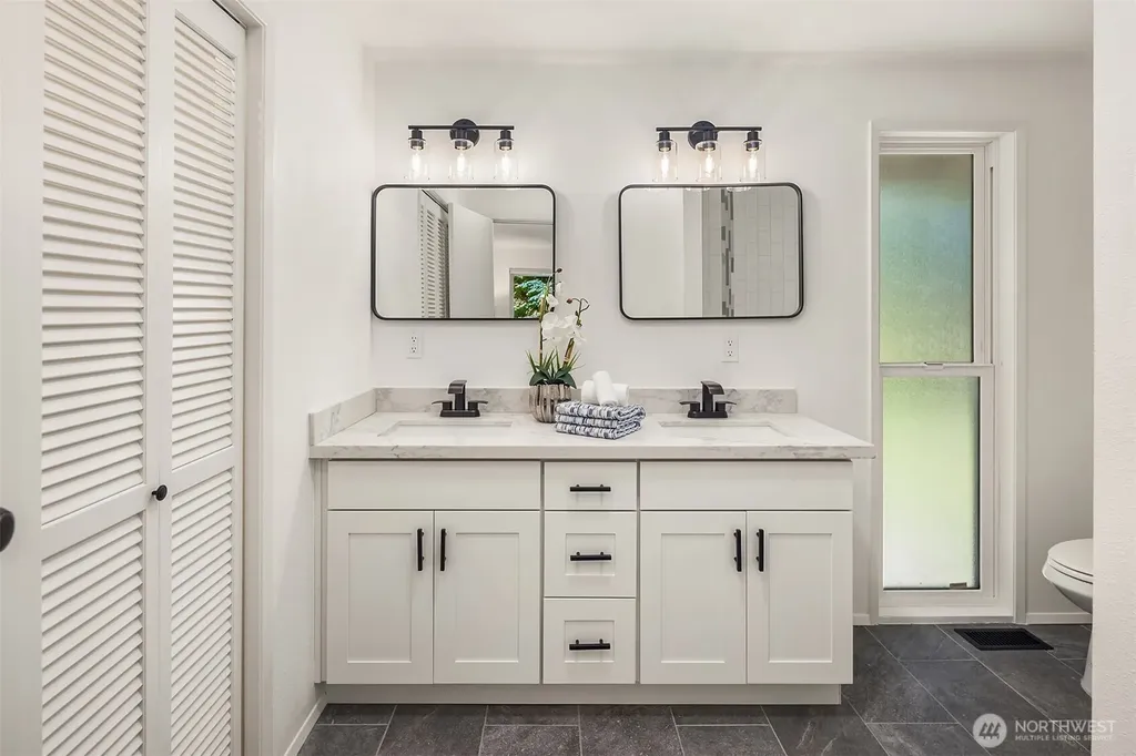 2119 Sahalee Drive W Sammamish WA 98074