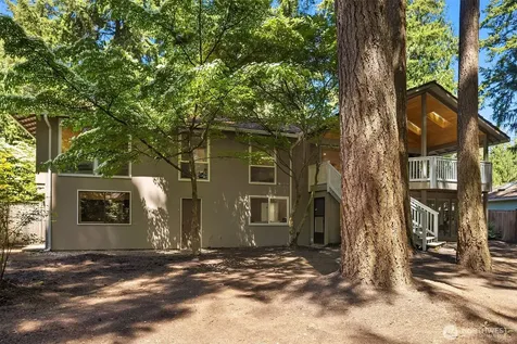 2119 Sahalee Drive W Sammamish WA 98074