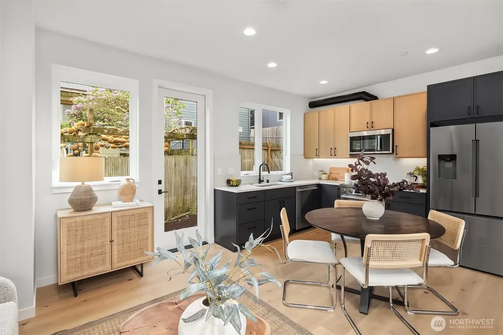 4425 Fremont Avenue N Seattle WA 98103