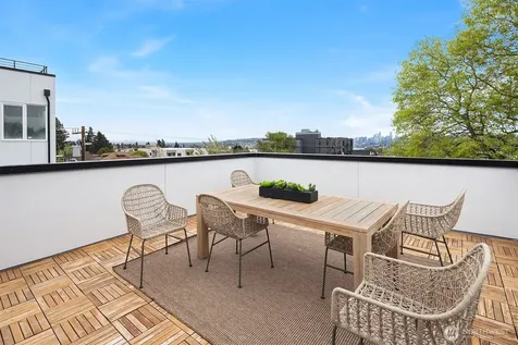 4425 Fremont Avenue N Seattle WA 98103