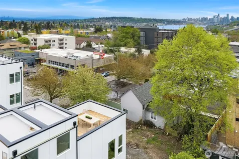 4425 Fremont Avenue N Seattle WA 98103