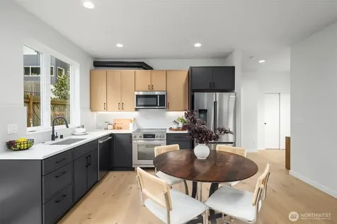 4425 Fremont Avenue N Seattle WA 98103