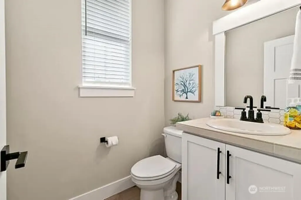 15628 SE 257th Place Covington WA 98042