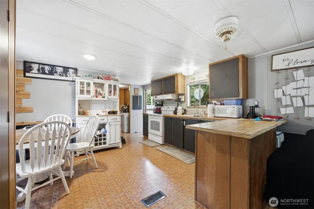 8372 Juniper Lane Maple Falls WA 98266