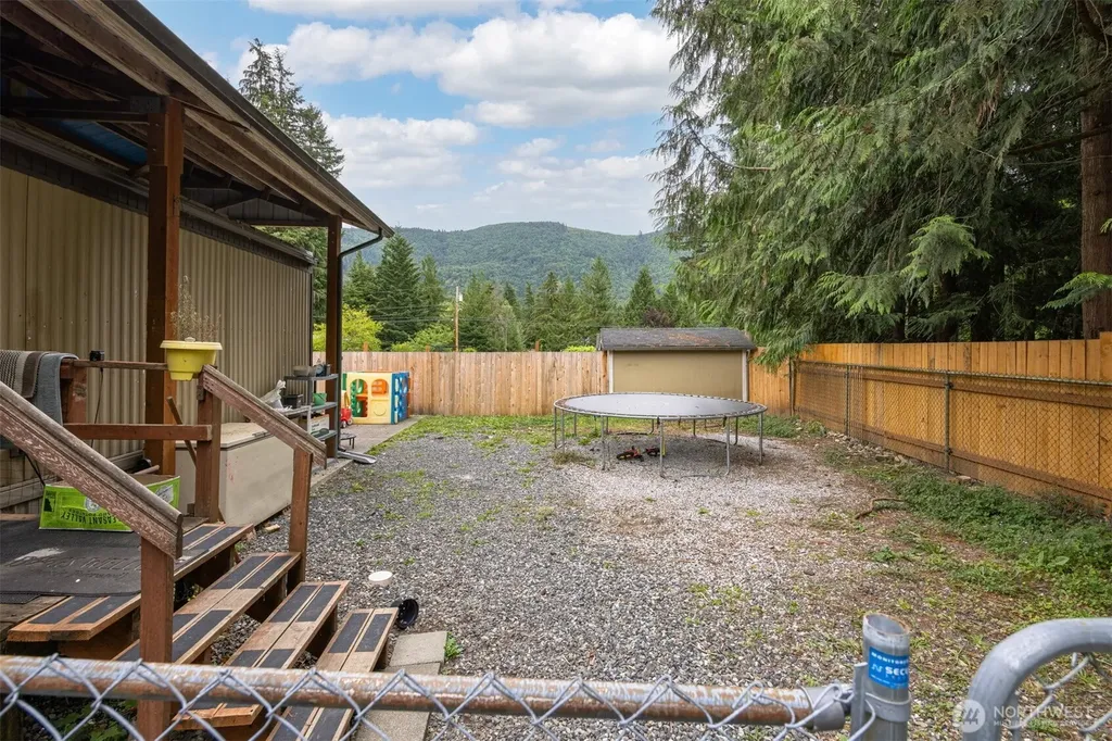 8372 Juniper Lane Maple Falls WA 98266
