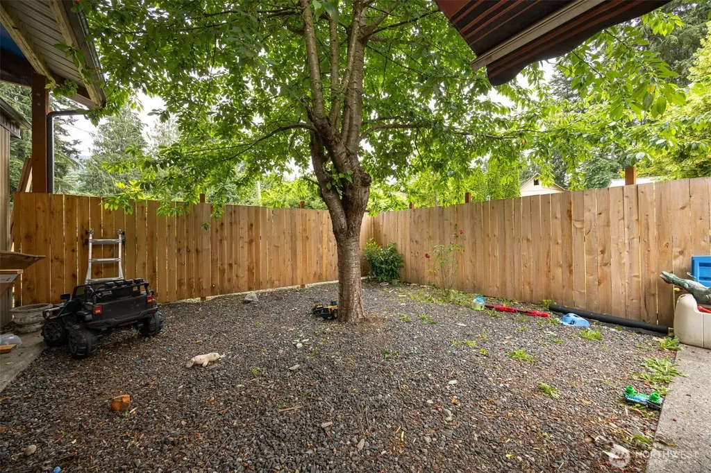 8372 Juniper Lane Maple Falls WA 98266