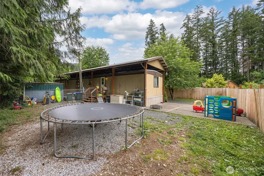 8372 Juniper Lane Maple Falls WA 98266